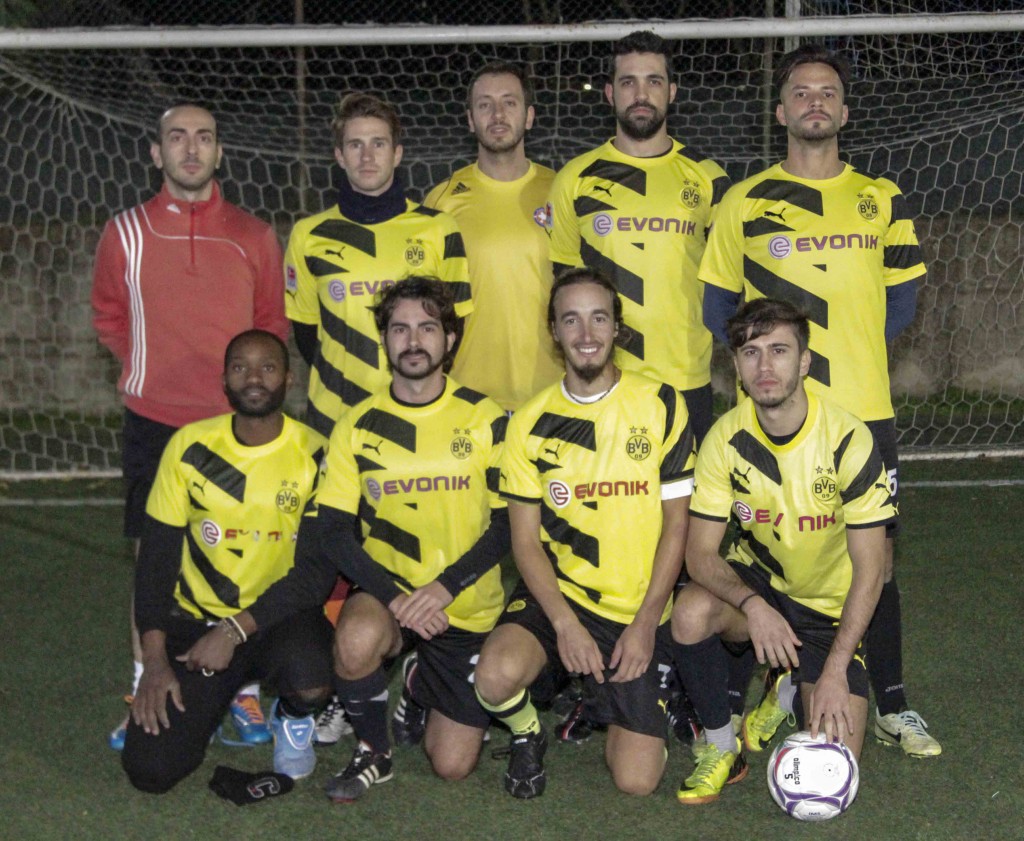 http://www.admin.papo10.it/uploads/teams/team_picture_8UR0IZCLV1I5F4IT.JPG